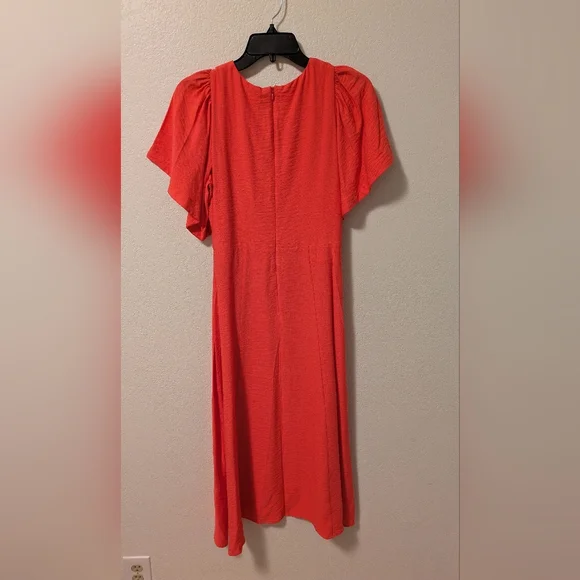 DKNY Flutter Sleeve Crinkle Dress - Picture 6 of 9